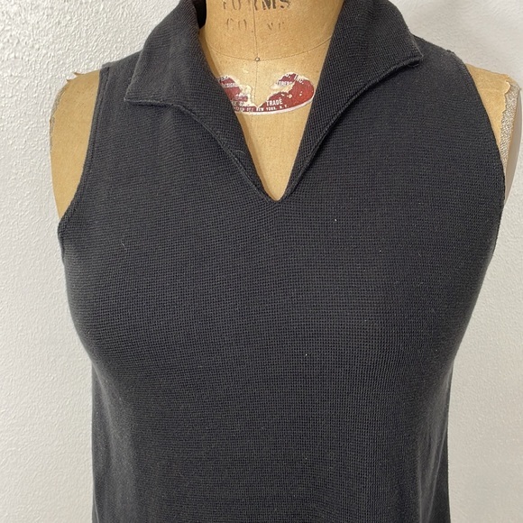 NY& CO black sleeveless ribbed knit pullover sleeveless top - Picture 4 of 7